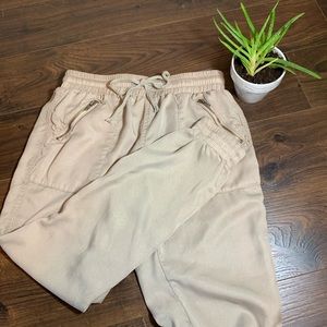 Tinsel Joggers NWOT Khaki Lounge Cuffed Pants